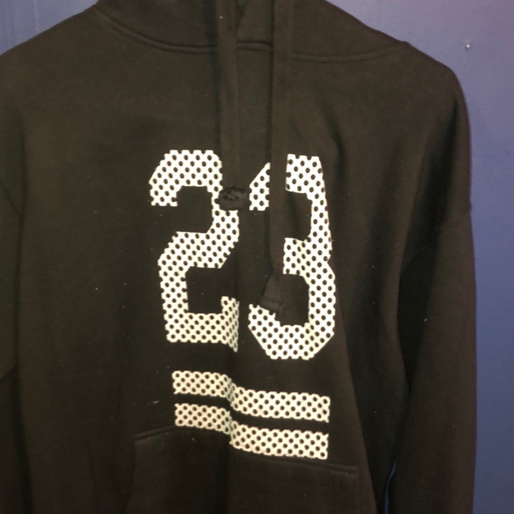 23 GOAT Basketball Hoodie Men’s MEDIUM